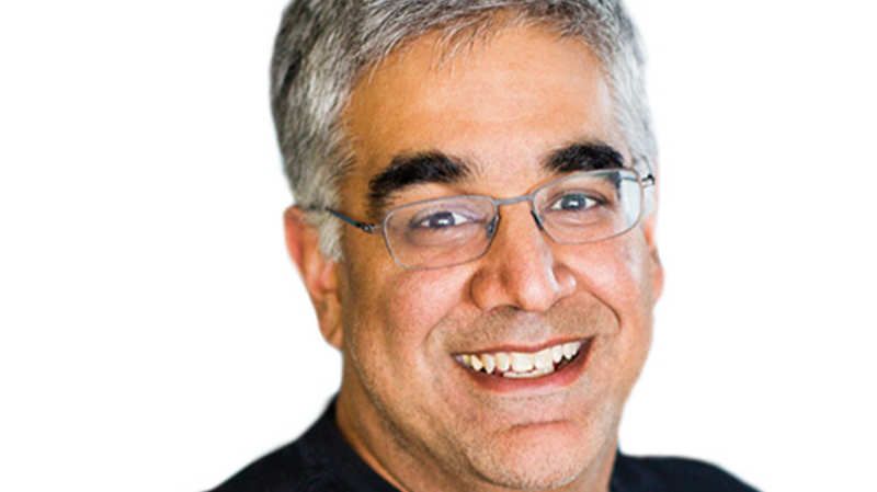 16. अनील भुसरी (Aneel Bhusri)
अनील ने 2005 में पीपुलसॉफ्ट के संस्थापक Dave Duffield के साथ Workday कंपनी की स्थापना की। Workday के संस्थापक से पहले, भुसरी ने पीपुलसॉफ्ट में वरिष्ठ पदों पर कार्य किया है। उन्होंने ब्राउन विश्वविद्यालय से स्नातक की डिग्री प्राप्त की और स्टैनफोर्ड विश्वविद्यालय में एमबीए पूरा किया।