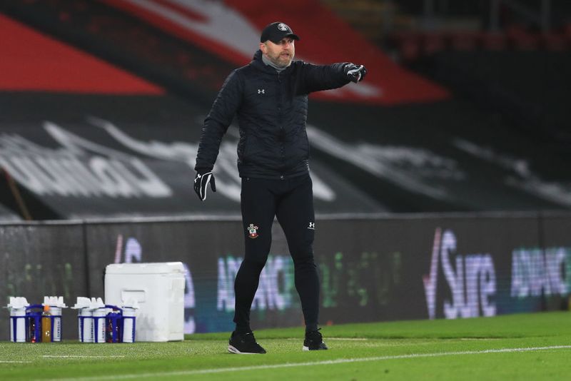 Ralph Hasenhuttl: If reports are to be believed, the current Southampton manager, Ralph Hasenhuttl is running for the helm at Chelsea. He has managed five clubs, having also worked with German giant RB Leipzig, before parting ways in 2018, as the side is currently one of the Bundesliga contenders. He had his best managerial career win percentage, of 48.19, at the club. Meanwhile, Southampton is performing average this season, placed 10th. However, since he still has some way to go, Chelsea might not entirely pursue him.