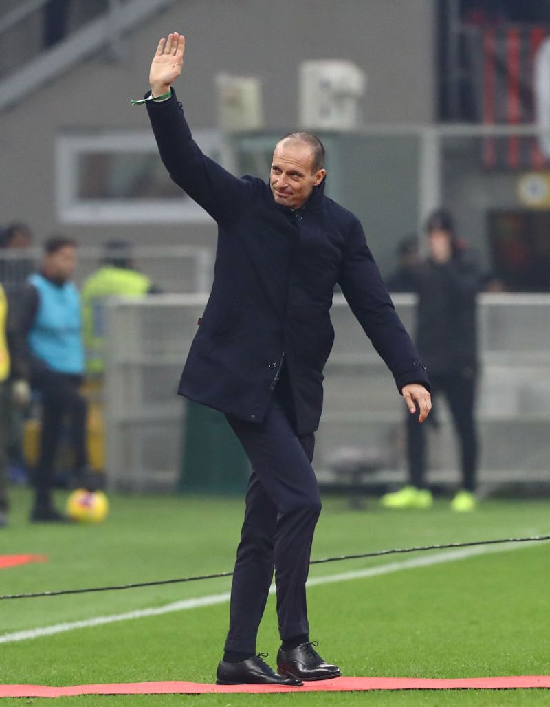 Massimiliano Allegri: One of the biggest names in the list is the Italian, Massimiliano Allegri. The former Juventus manager has been out of a job since quitting in 2019. However, his is one of the greatest tacticians in the sport, having led Juventus to five consecutive Serie A titles. With a win percentage of 70.48 at Turin, Chelsea would be licking their lips if the Italian does agree to give his priceless services to it. Also, it would be his first stint in England.