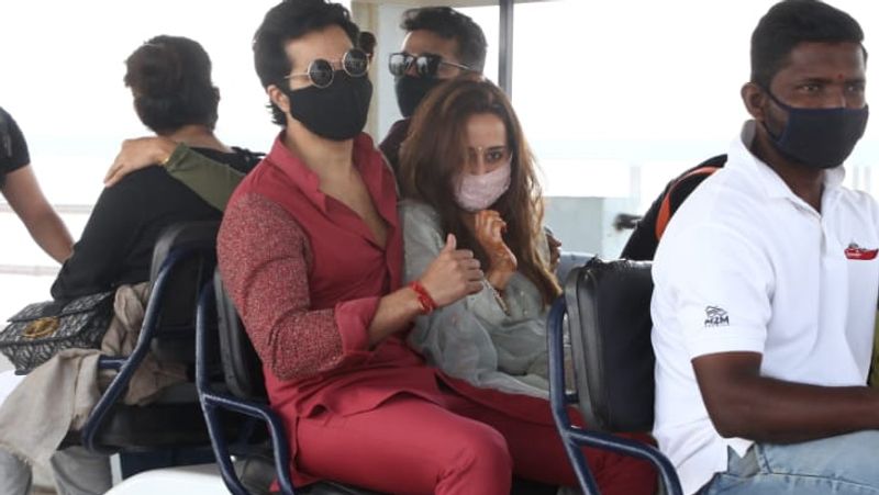 खबरें आईं थी कि 2 फरवरी को वरुण-नताशा का मुंबई के 5 स्टार होटल में ग्रैंड रिसेप्शन होगा। लेकिन वरुण के चाचा अनिल धवन ने इस बात को सिरे से नकार दिया है। उन्होंने कहा कि ऐसा कुछ भी नहीं होने वाला है।