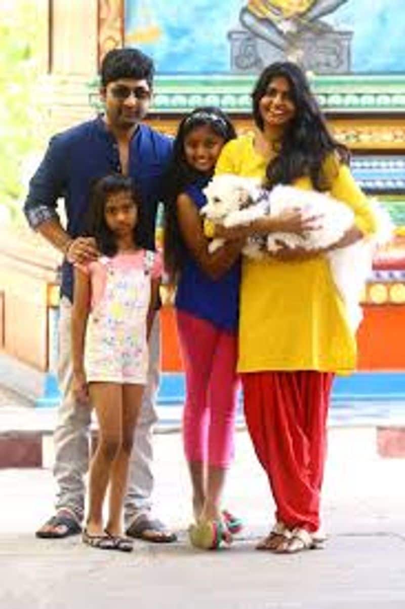 Kannum Kannum Kollaiyadithaal Actress Niranjani gets married to Director desingh Periyasamy