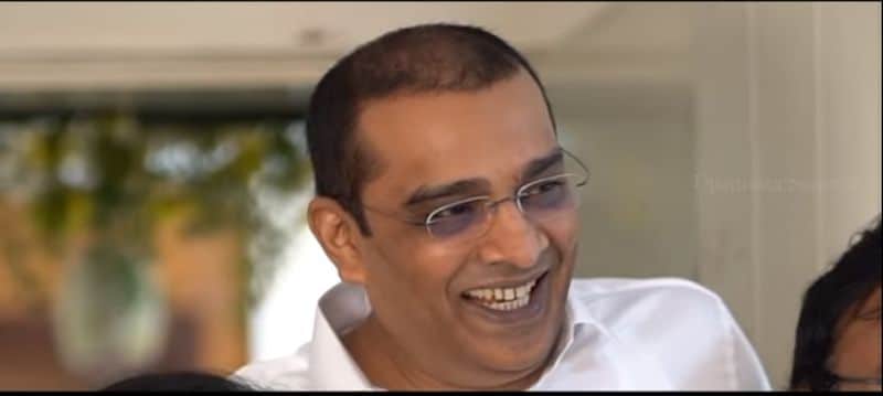 రామ్ సునీతల పెళ్ళికి బుల్లితెర, వెండితెర ప్రముఖులతో పాటు రాజకీయ వేత్తలు హాజరయ్యారు.