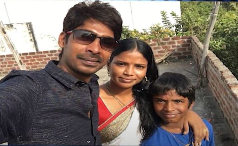 జబర్ధస్త్ షో లో స్టార్టింగ్ నుండి ఉన్నారు ధనాధన్ ధన్ రాజ్. ఇప్పుడు ఆయన సినిమాలలో ఎక్కువగా కనిపిస్తున్నారు. ఇక ఈ ఫొటోలో ఆయన భార్యను చూడవచ్చు.