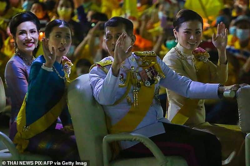 Thai king made his consort second queen of the country