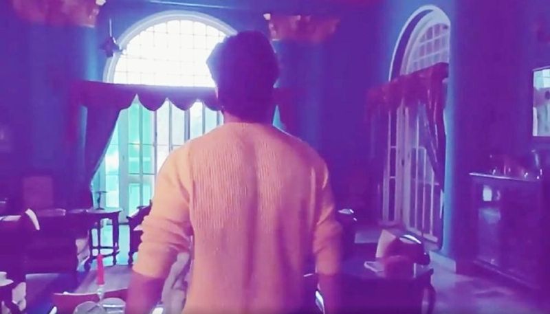 এর থেকেই স্পষ্ট হয়ে গিয়েছে তাঁরা একসঙ্গেই ছিলেন। ভক্তরা এই কথা কমেন্ট সেকশনে জিজ্ঞেসও করেছে ক্রুশালকে। যদিও তিনি কোনও জবাব দেননি।