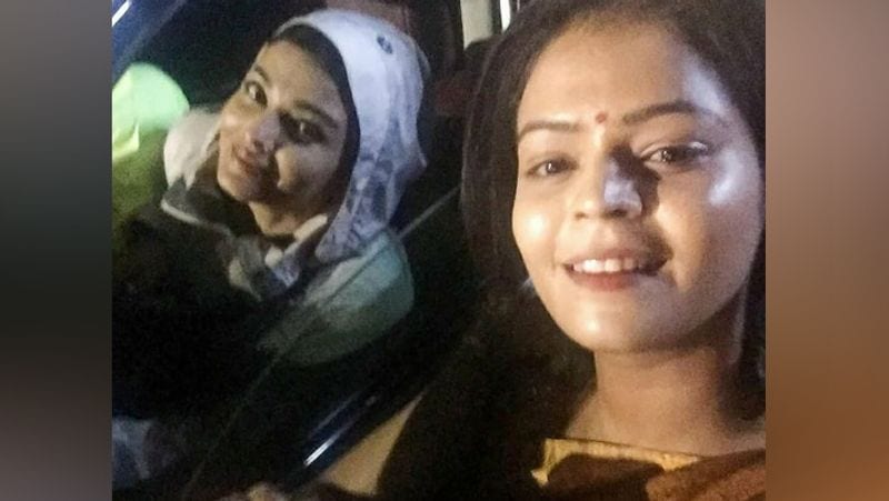 இதனை உறுதி படுத்தும் விதமாக ஐஸ்வர்யா ராணியுடன் நடிகை அருஷிமா வர்ஷினி எடுத்துக் கொண்ட செல்பி புகைப்படம் தற்போது சமூக வலைத்தளத்தில் படு வைரலாகி இருக்கிறது.