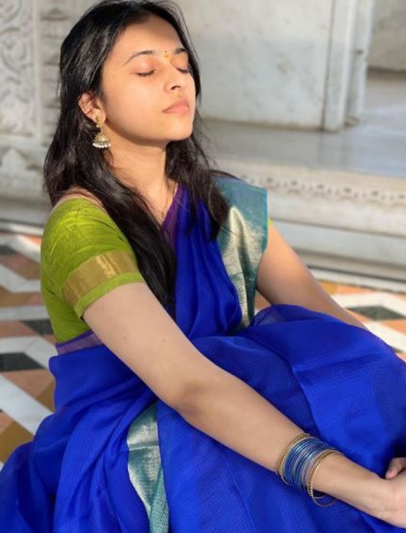 
அதர்வா நடித்த ’பாணா காத்தாடி’, 'செம போத ஆகாதே’ உள்ளிட்ட படங்களை இயக்கிய பத்ரி வெங்கடேஷ் இந்தப் படத்தை இயக்க உள்ளார். 