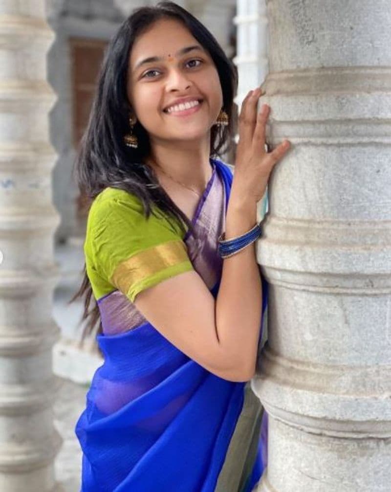 பூரிக்க வைக்கும் புன்னகை 
