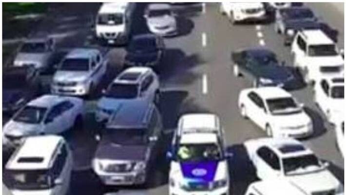 Dh3000 fine for not giving way to emergency vehicles in uae Dh3000 fine for not giving way to emergency vehicles in uae