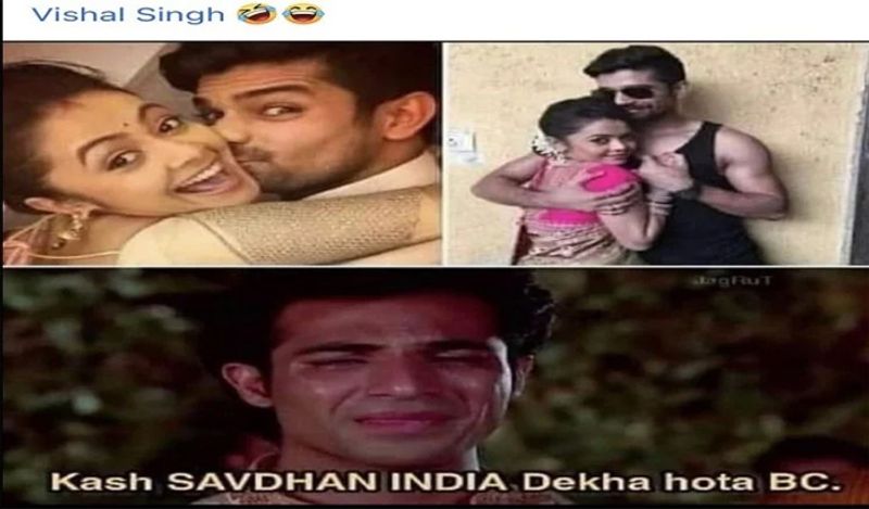 उसके साथ रोता हुआ चेहरा बनाकर लिखा हुआ था 'काश सावधान इंडिया देखा होता'। खुद विशाल ने जब इस मीम को शेयर किया था तो देबो भी हंस पड़ी थीं।