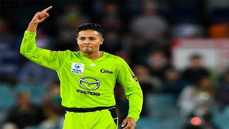 ऑस्ट्रेलियाई क्रिकेट टीम (Australia Cricket Team) में चुने जाने वाले भारतीय मूल के तनवीर संघा ने इतिहास रच दिया है। वह भारत के ऐसे चौथे खिलाड़ी है, जो ऑस्ट्रेलिया टीम में अपनी जगह बना पाए हैं।