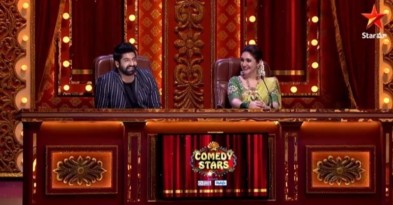తాజాగా జబర్ధస్త్ ని ఢీ కొట్టడానికి స్టార్ మా కామెడీ స్టార్స్ పేరుతో ఓ షో రూపొందించింది. జనవరి 31 ఆదివారం నుండి స్టార్ మా లో ఈ షో గ్రాండ్ గా ప్రారంభం కానుంది.
