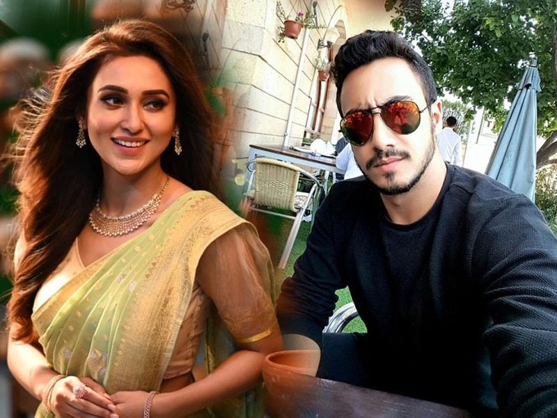 <p><br />
টলিপাড়ার অন্দরে কান পাতলেই মিমি চক্রবর্তীর প্রেমের গুঞ্জন শোনা যাচ্ছে। কেমন বর চাই সাংসদ অভিনেত্রীর, তা অনেকেরই জানা রচনা ব্যানার্জির টক শো দিদি নম্বর ১-এর দৌলতে। </p>