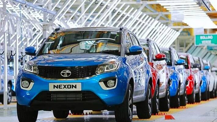 Tata Motors joins hands with Indian Bank for car loans Tata Motors joins hands with Indian Bank for car loans