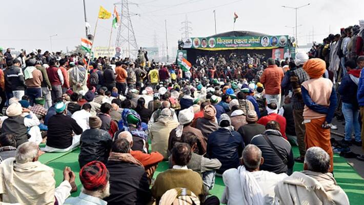 Farmers begin reaching Ghazipur border after the decision in Muzaffarnagar Mahapanchayat kpn Farmers begin reaching Ghazipur border after the decision in Muzaffarnagar Mahapanchayat kpn