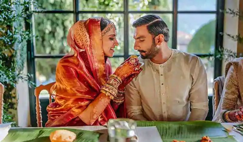 6 ஆண்டுகளாக காதலித்து வந்த ரன்வீர் சிங் - தீபிகா படுகோனே ஜோடி, கடந்த 208ம் ஆண்டு நவம்பர் மாதம் பிரம்மாண்டமாக திருமணம் செய்து கொண்டனர். 