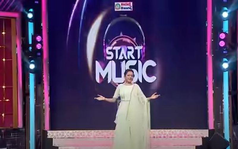 బిగ్బాస్ కంటెస్టెంట్ వరుసగా టీవీ షోస్లో పాల్గొని హంగామా చేస్తున్నారు. తాజాగా సోహైల్, అఖిల్, మెహబూబ్, నోయల్, లాస్య, హారిక, దివి స్టార్మాలోని `స్టార్ మ్యూజిక్` షోలో పాల్గొన్నారు. అది ఈ ఆదివారం ప్రసారమైంది. అయితే దీనికి సంబంధించిన ప్రోమోలు తెగ వైరల్ అవుతున్నాయి.