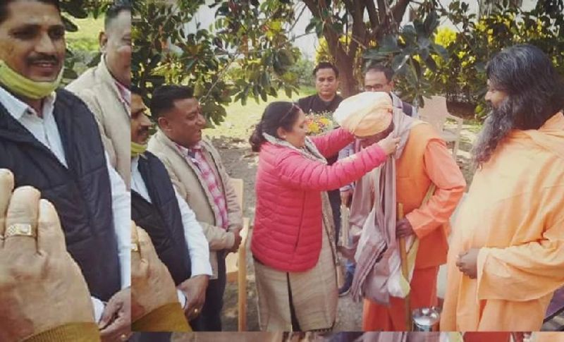 आसपास के इलाके के लोग स्वामी शंकर दास को फक्कड़ बाबा के नाम से बुलाते हैं। बाबा ने कहा कि वह यह दान गुप्त तौर पर करना चाहते थे। लेकिन दान की राशि जाहिर इसलिए करना पड़ी ताकि देश के लोगों में भगवान के मंदिर में चंदा देने के लिए प्रेरणा मिले।
