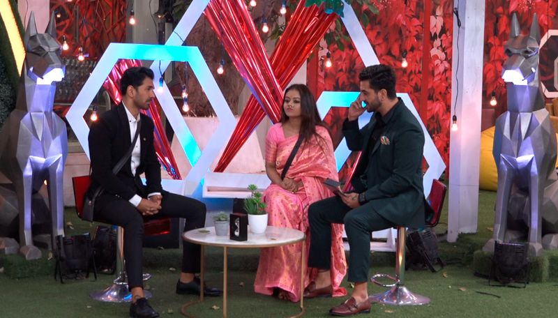 Rahul is next, who chooses to make a deadly chaat for Arshi. When Arshi is called, she chooses Rahul in return and makes an equally distasteful chaat for Rahul who has to eat it!