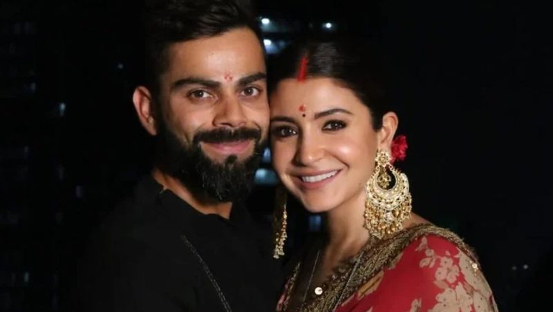 बता दें कि विराट की बेटी के जन्म के बाद अब उनके नाम एक नया रिकॉर्ड बना है। उन्होंने एशिया में सबसे ज्यादा इंस्टा फॉलोवर्स बनाने का रिकॉर्ड बनाया है। कोहली के अब इंस्टा पर 90 मिलियन से ज्यादा फॉलोवर्स हैं। ऐसा करने वाले विराट एशिया के सबसे पहले और दुनिया के चौथे खिलाड़ी बन गए हैं।
