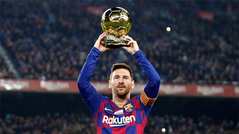Lionel Messi
Well, the Argentine sensation and one of the modern-day GOATs has to be in the list. However, the surprising factor is that the Barcelona legend is not the most valuable one and is placed fourth. While he happens to be the second most high-earned player globally, his market value has degraded over the years, owing to his age and performance. As of 2021, he is valued £72 million.