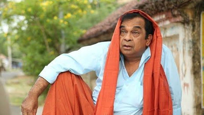 ह्मानंदम अपने माता-पिता की 8 संतानों में से 7वें नंबर के हैं। उनके मुताबिक, भगवान का शुक्र है कि मैं बचपन से ही लोगों को हंसाने में कामयाब रहा हूं। मेरे दोस्त एमसीवी शशिधर जो कि डीडी-8 में चीफ प्रोग्रामिंग ऑफिसर थे, वो मुझे पॉपुलर राइटर आदि विष्णु के घर ले गए। उन्होंने कहा कि मैं काफी अच्छी स्टैंडअप कॉमेडी कर सकता हूं जिसे टीवी पर ऑनएयर किया जा सकता है। इसके बाद मुझे जन्ध्याला ने देखा और पहला ब्रेक मिल गया।