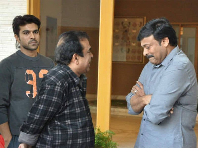 చిరంజీవితో పంచ్లు వస్తే నవ్వులు పూయిస్తున్న బ్రహ్మీ. పక్కన రామ్చరణ్ కూడా ఉన్నారు.