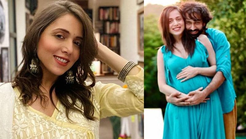 नकुल मेहता ने अपनी लॉन्ग टाइम गर्लफ्रेंड जानकी पारेख को 9 साल तक डेट करने के बाद शादी की थी। नकुल की वाइफ जानकी सिंगर और वॉइस ओवर आर्टिस्ट हैं। जानकी फिल्म जब वी मेट के गाने 'तुमसे ही' में अपनी आवाज दे चुकी हैं। 