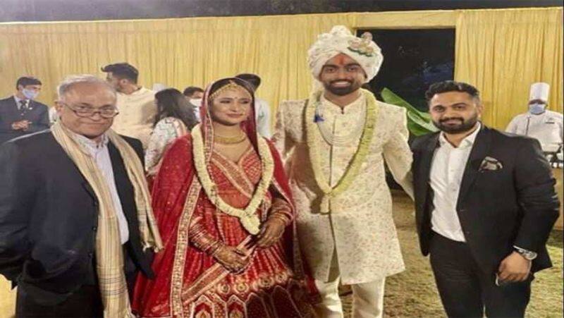 Jaydev unadkat ties wedding knot with fiancee rinny in Gujarat's Anand