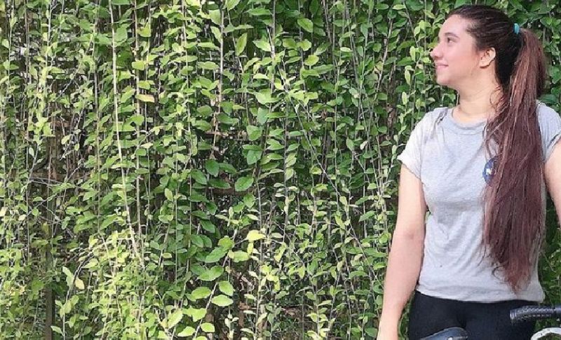 आयशा अजीज अपनी लाइफ का असली हीरो भारतीय मूल की अंतरिक्ष यात्री सुनीता विलियम्स हैंं। जिसे वह अपना आदर्श मानती हैं। 