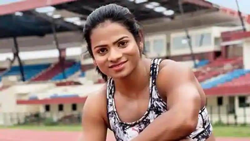 LGBTQ को भले भी सुप्रीम कोर्ट ने जायज करार दे दिया हो, लेकिन समाज में आज भी इसे हीन भावना से देखा जाता है। दुती के घर वालों को भी उनका रिश्ता मंजूर नहीं था। गांववालों ने इस संबंध को स्वीकार नहीं किया। दुती और उनकी पार्टनर का गांव में रहना मुश्किल हो गया था।