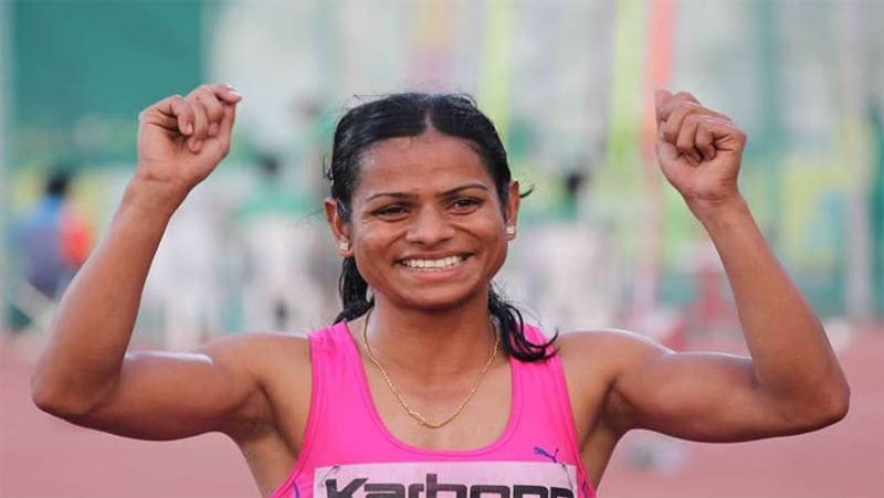 हालांकि दुती किसी हालात में अपनी पार्टनर को छोड़ने को तैयार नहीं थी। वो कहती हैं 'प्यार सच्चा और गहरा हो तो कठिनाइयों से लड़ने का हौसला मिल जाता है। दिल एक ही बार दिया जाता है और मैं दे चुकी हूं। अब कोई कितना भी विरोध करे मैं अपने फैसले पर अटल हूं।'