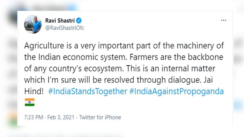 रवि शास्त्री
टीम इंडिया के हेड कोच रवि शास्त्री ने लिखा कि 'कृषि भारतीय आर्थिक प्रणाली की मशीनरी का एक बहुत महत्वपूर्ण हिस्सा है। किसान किसी भी देश के पारिस्थितिकी तंत्र की रीढ़ हैं। यह एक आंतरिक मामला है जो मुझे यकीन है कि बातचीत के माध्यम से हल किया जाएगा। जय हिन्द!' उन्होंने #IndiaStandsTogether और #IndiaAgainstPropaganda का इस्तेमाल किया।