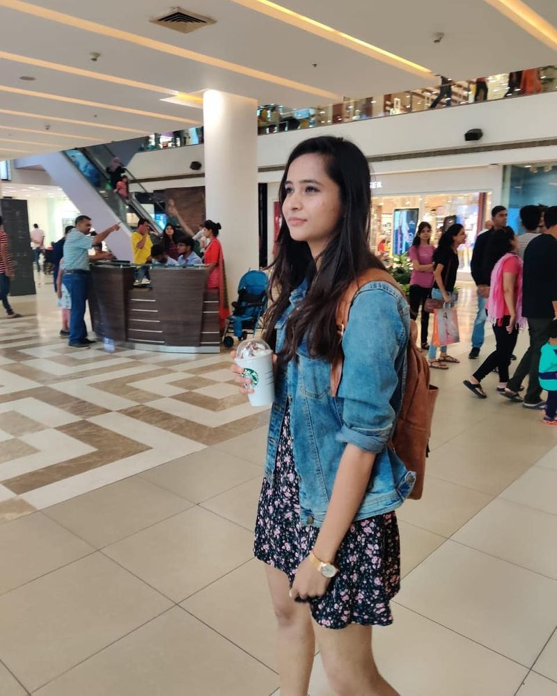 భారత క్రికెటర్ జయ్దేవ్ ఉనద్కడ్, రిన్నీ కంటారియా రొమాంటిక్ ఫోటోలు... రిన్నీ కంటారియా ఇన్స్టాగ్రామ్ ఫోటోలు...