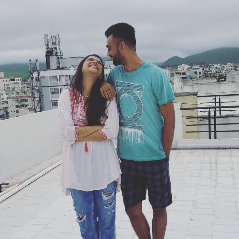 భారత క్రికెటర్ జయ్దేవ్ ఉనద్కడ్, రిన్నీ కంటారియా రొమాంటిక్ ఫోటోలు... రిన్నీ కంటారియా ఇన్స్టాగ్రామ్ ఫోటోలు...