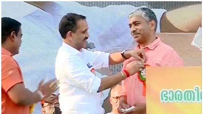 Jacob Thomas joined in BJP Jacob Thomas joined in BJP
