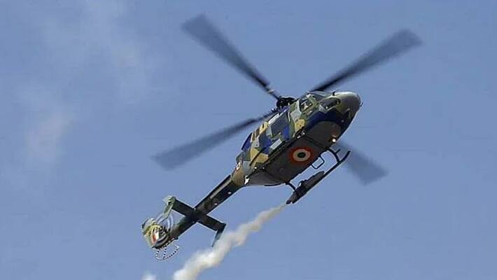 Kathua : Army Helicopter With 3 People Onboard Crashes Near Ranjit Sagar Dam, 2 Officers Missing Kathua : Army Helicopter With 3 People Onboard Crashes Near Ranjit Sagar Dam, 2 Officers Missing