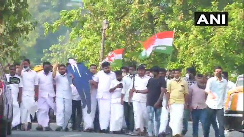 Farmers Protest: Youth Congress workers pour black oil on a cut-out of Sachin Tendulkar at Kochi