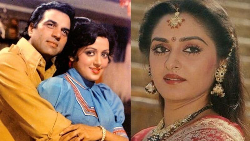 बता दें कि जया प्रदा अब कम ही फिल्मों में दिखाई देती है। बॉलीवुड में तो वे लंबे समय से किसी भी फिल्म में नजर आई। बता दें कि जया प्रदा अन्य सेलेब्स की तरह ही राजनीति पार्टी ज्वाइन कर ली थी। 
