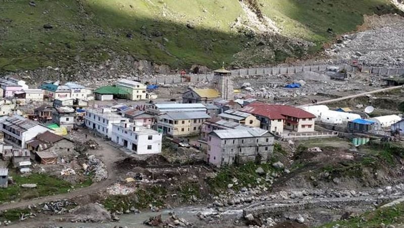 2013 की त्रासदी में इस तरह बर्बादी का मंजर देखने को मिला था। घर मलबे में बदल गए थे।