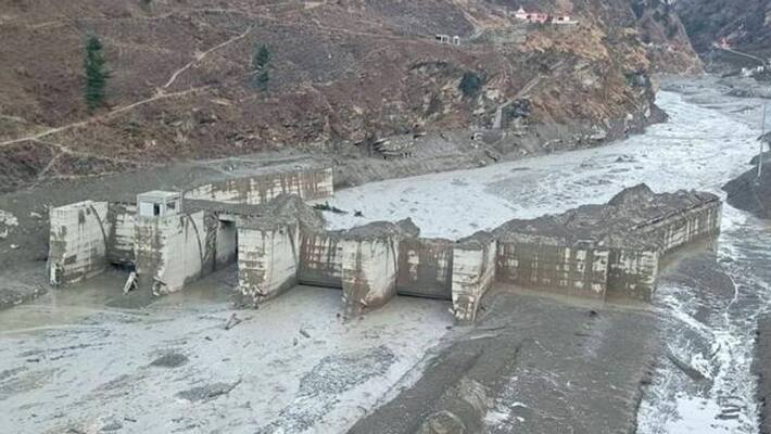 Lake has been formed due to bursting of glacier in Chamoli Uttarakhand kpn Lake has been formed due to bursting of glacier in Chamoli Uttarakhand kpn