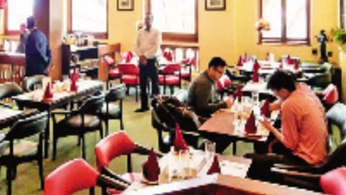 Maharashtra State relaxes COVID-19 restrictions; restaurants, eateries allowed to open till 12 am-dnm Maharashtra State relaxes COVID-19 restrictions; restaurants, eateries allowed to open till 12 am-dnm