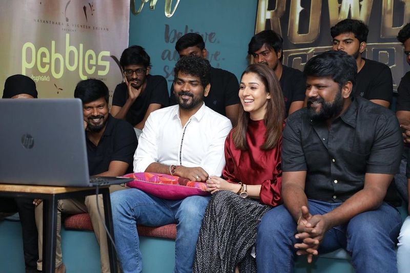 <p>அதுமட்டுமல்லாது அறிமுக இயக்குநர் வினோத் ராஜ் இயக்கத்தில் யுவன் ஷங்கர் இசையில் உருவான கூழாங்கல் படத்தின் முழுப்பொறுப்பையும் ஏற்றுக்கொண்டனர். சமீபத்தில் இந்த படம் நெதர்லாந்து நாட்டில் நடைபெற்று வரும் ரோட்டர்டாம் சர்வதேச திரைப்பட விழாவில் ‘டைகர்’ பிரிவுக்கு போட்டியிட்டு, விருதையும் வென்றது. அந்த மகிழ்ச்சியான செய்தியையும் விக்கி - நயன் இருவரும் ஒன்றாக ரசிகர்களுடன் பகிர்ந்து கொண்டனர். <br />
</p>