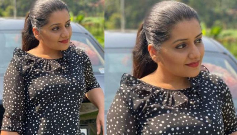 ചിത്രങ്ങള് സരയു തന്നെയാണ് തന്റെ ഇന്സ്റ്റഗ്രാമിലൂടെ പങ്കുവച്ചത്.