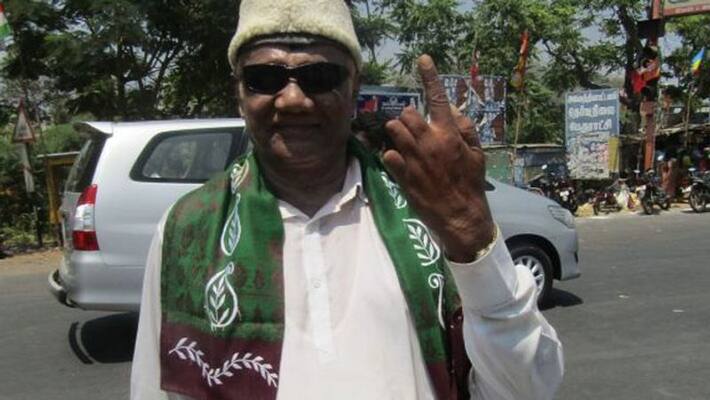 Opposition to Sasikala...jayalalitha fan Opposition to Sasikala...jayalalitha fan
