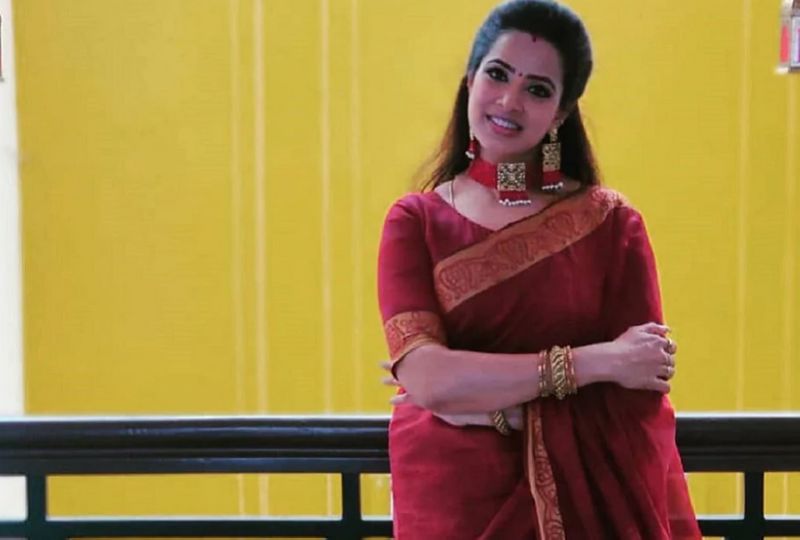 அதையடுத்து மாஸ்டர் படத்தில் டாக்டர் மதி கதாபாத்திரத்தில் நடித்த நடிகை சங்கீதா, “வலிமை” படத்தில் 90 சதவீத படப்பிடிப்பு முடிந்துவிட்டதாகவும், விரைவில் படம் குறித்த அதிகாரப்பூர்வ அப்டேட் வெளிவரும் என்று தெரிவித்துள்ளார்.மேலும் வலிமை படத்தில் தான் நடித்திருப்பதாக கூறும் சங்கீதா, அஜித்துடன் நடிக்கும் காட்சிகள் எனக்கு கிடைக்கவில்லை என்றும், இயக்குநர் வினோத்துடன் பணியாற்றிய அனுபவம் சிறப்பாக இருந்ததாகவும் தெரிவித்திருந்தார். 