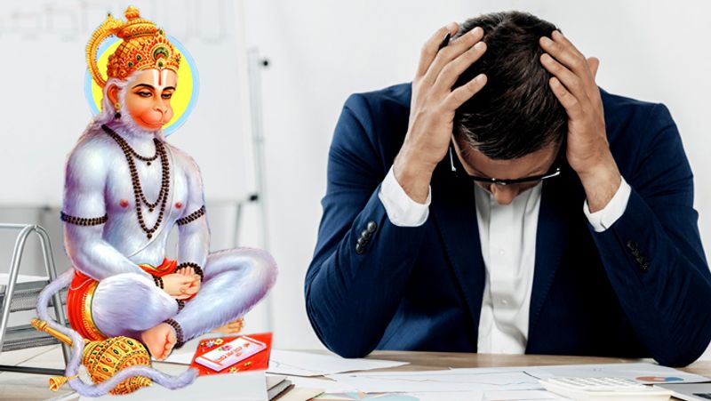 उपाय 5
आप बेरोजगार है या आपका व्यापार नहीं चल रहा है तो हनुमान के मंदिर में बैठकर 11 मंगलवार तक सुंदरकांड का पाठ करें। पाठ शुरू करने के पहले शुद्ध घी का दीपक जरूर लगाएं।
