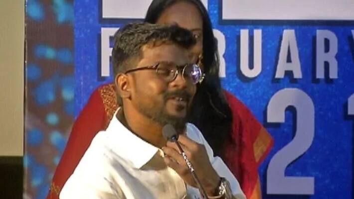 Santhanam ParrisJeyaraj Press Meet Director blabbering Santhanam ParrisJeyaraj Press Meet Director blabbering