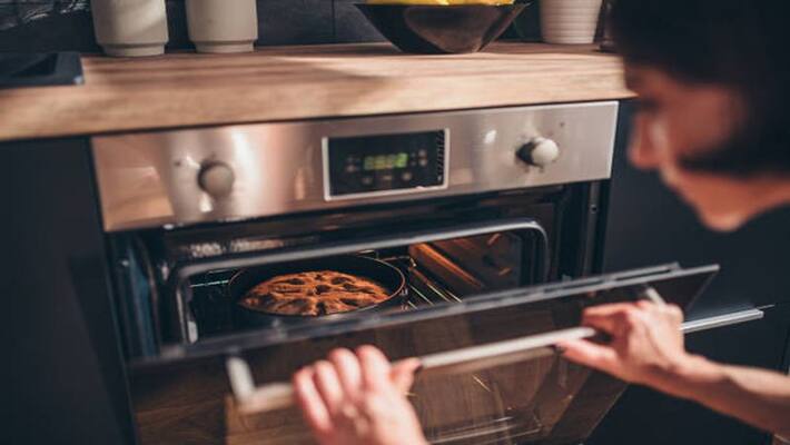 Mobile and microwave use can cause cancer Mobile and microwave use can cause cancer