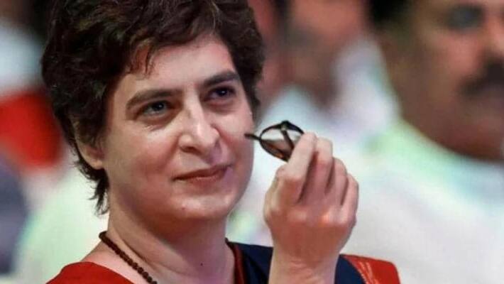 Priyanka Gandhi to visit Allahabad today take holy dip in Sangam kpn Priyanka Gandhi to visit Allahabad today take holy dip in Sangam kpn